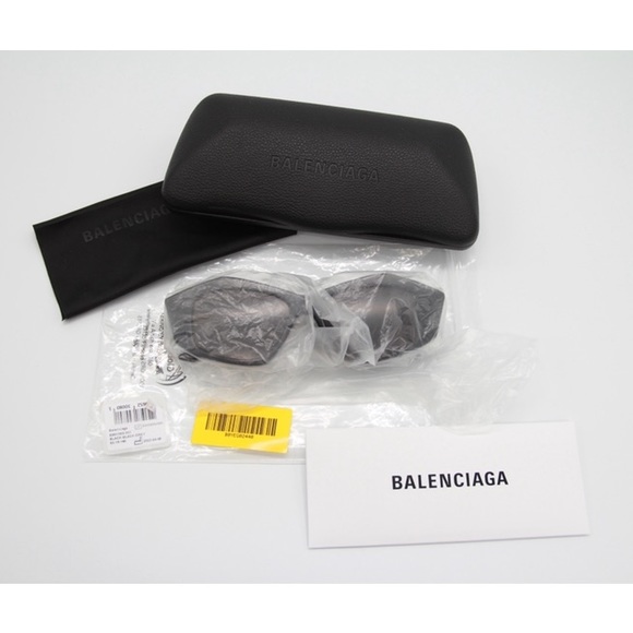 NEW BALENCIAGA SUNGLASSES BB0106S 001 EYEWEAR BALENCIAGA BB 0106S BLACK - Picture 11 of 11